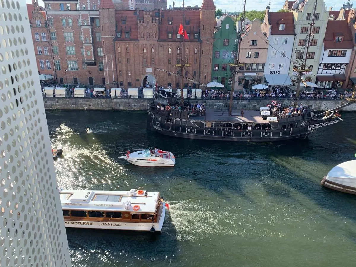 Baltic Riviera Apartments - Luxurious Apartment With Patio And River View Gdańsk