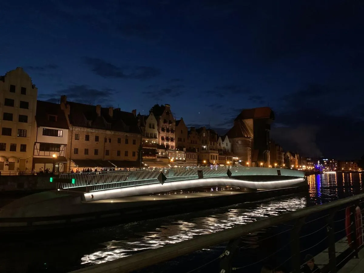 Baltic Riviera Apartments - Luxurious Apartment With Patio And River View Gdańsk