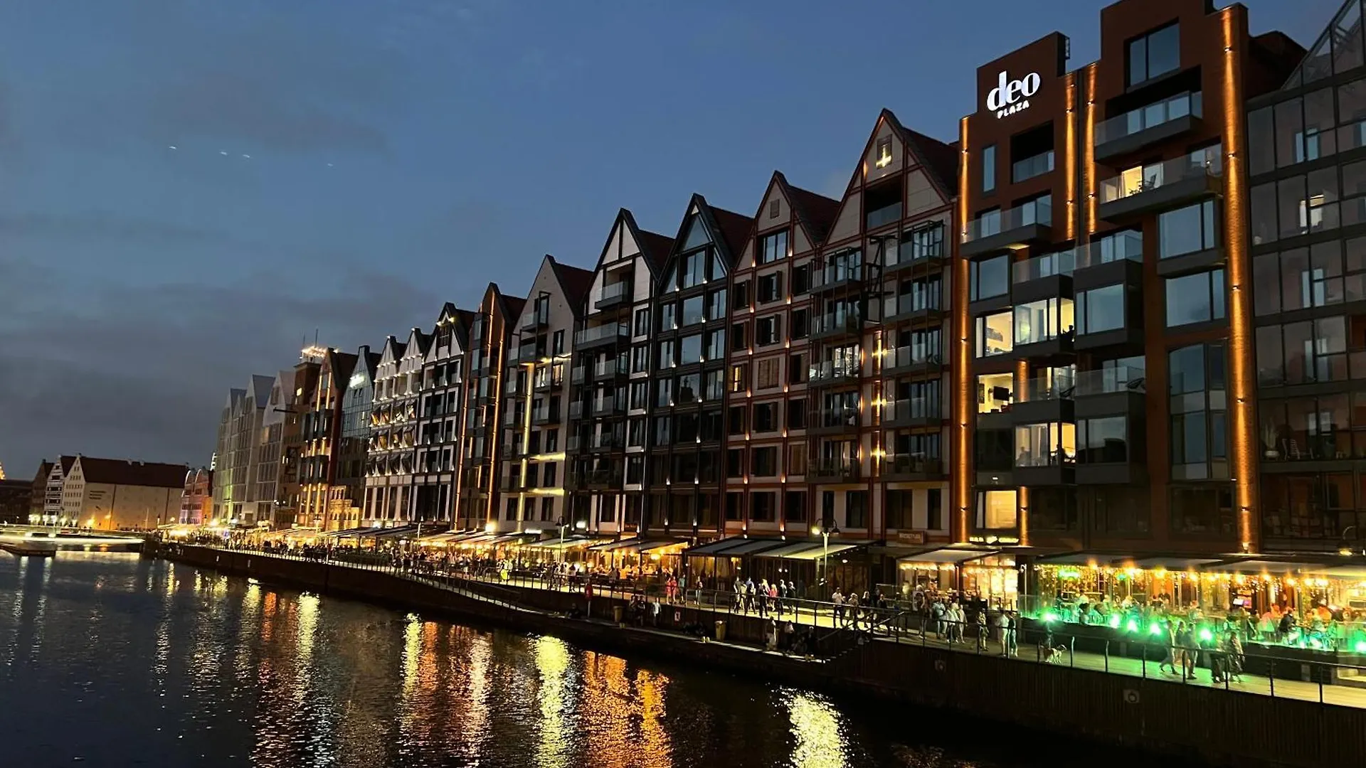 Baltic Riviera Apartments - Luxurious Apartment With Patio And River View Gdansk Poland